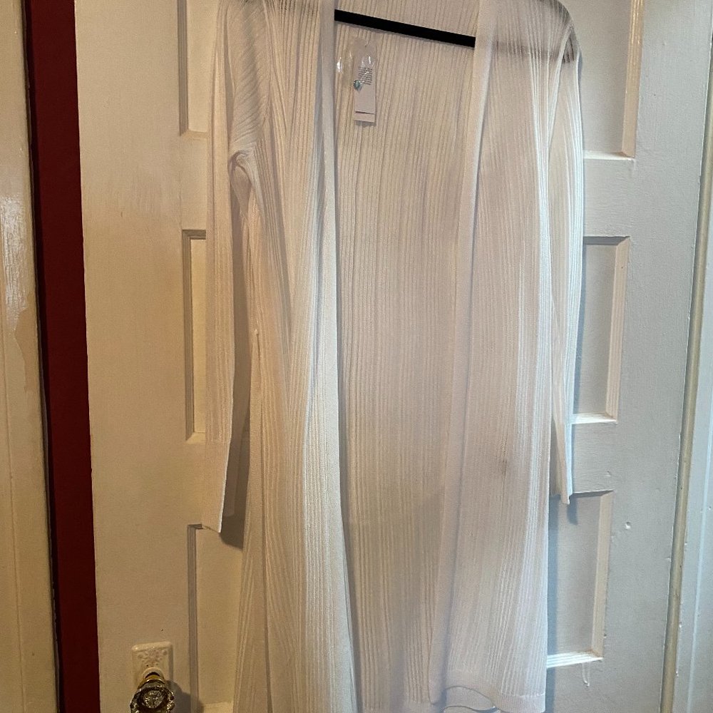 White Long Tie Thin Sweater